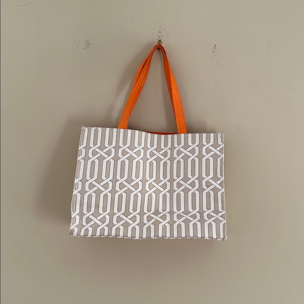 Spartina 449 Tote - Picture 5 of 9